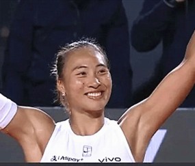 罗马站4强揭晓！中国占据1席，郑钦文PK美网冠军，冲击700万巨奖