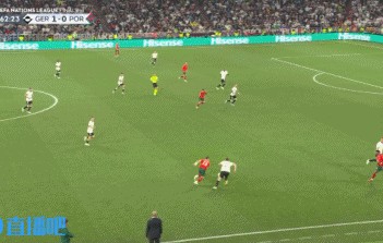 精彩世界波！孔塞桑禁区外兜射破门，葡萄牙1-1扳平德国