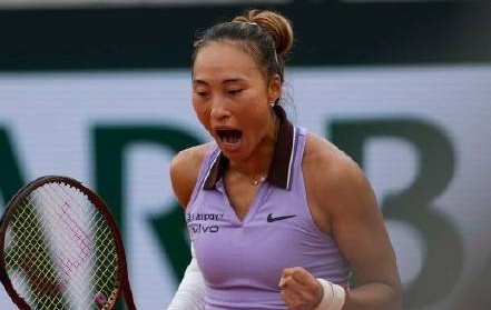 6-2、6-3，郑钦文2-0横扫晋级冲冠，法国网球公开赛夺得2连胜