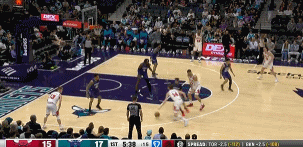 火力全开！公牛内外开花轰出13-0的攻击波反超黄蜂